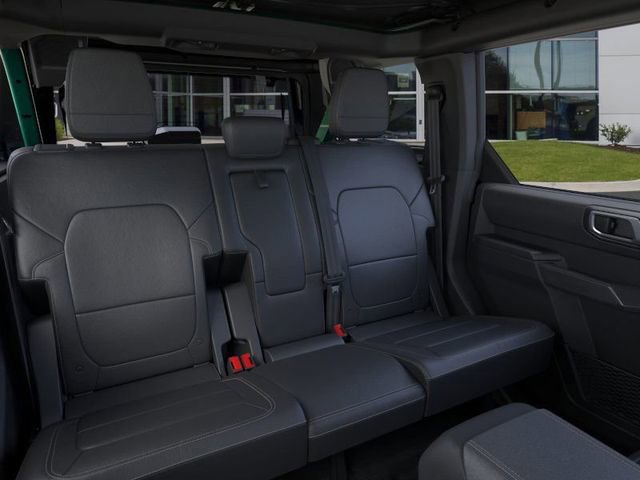 New 2025 Ford Bronco Badlands image 11