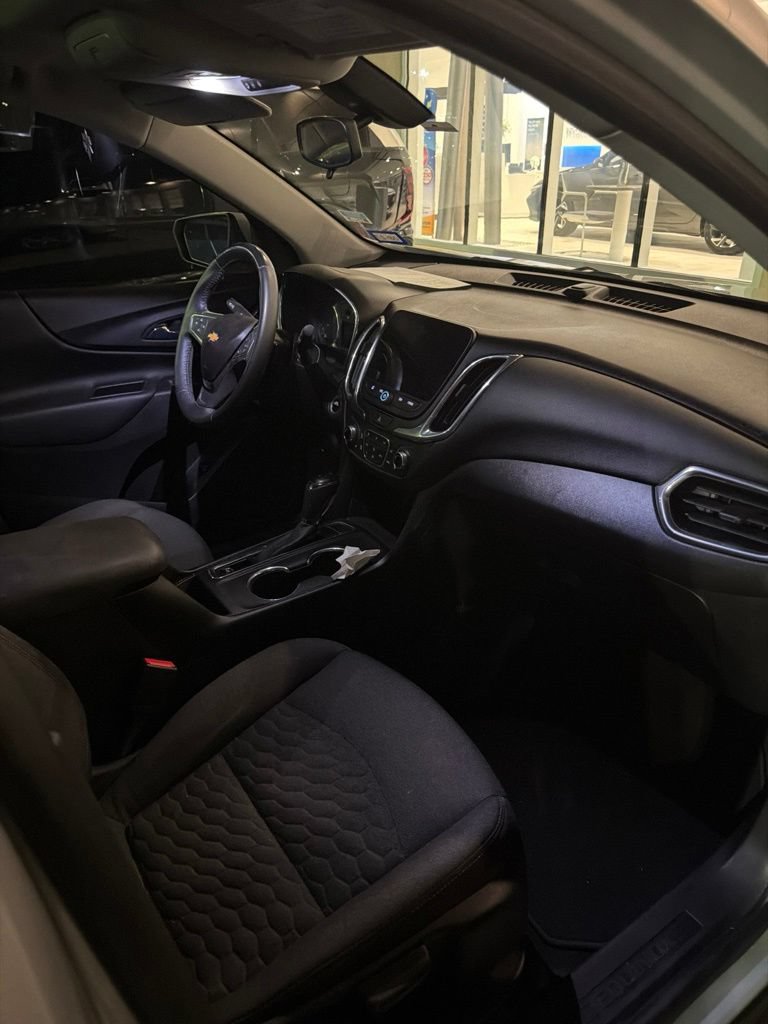 Used 2018 Chevrolet Equinox LT FWD image 10