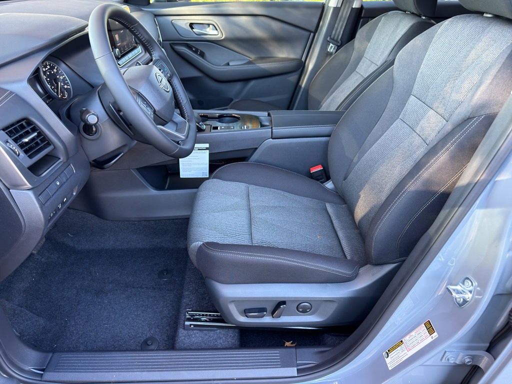 New 2026 Nissan Rogue SV image 14