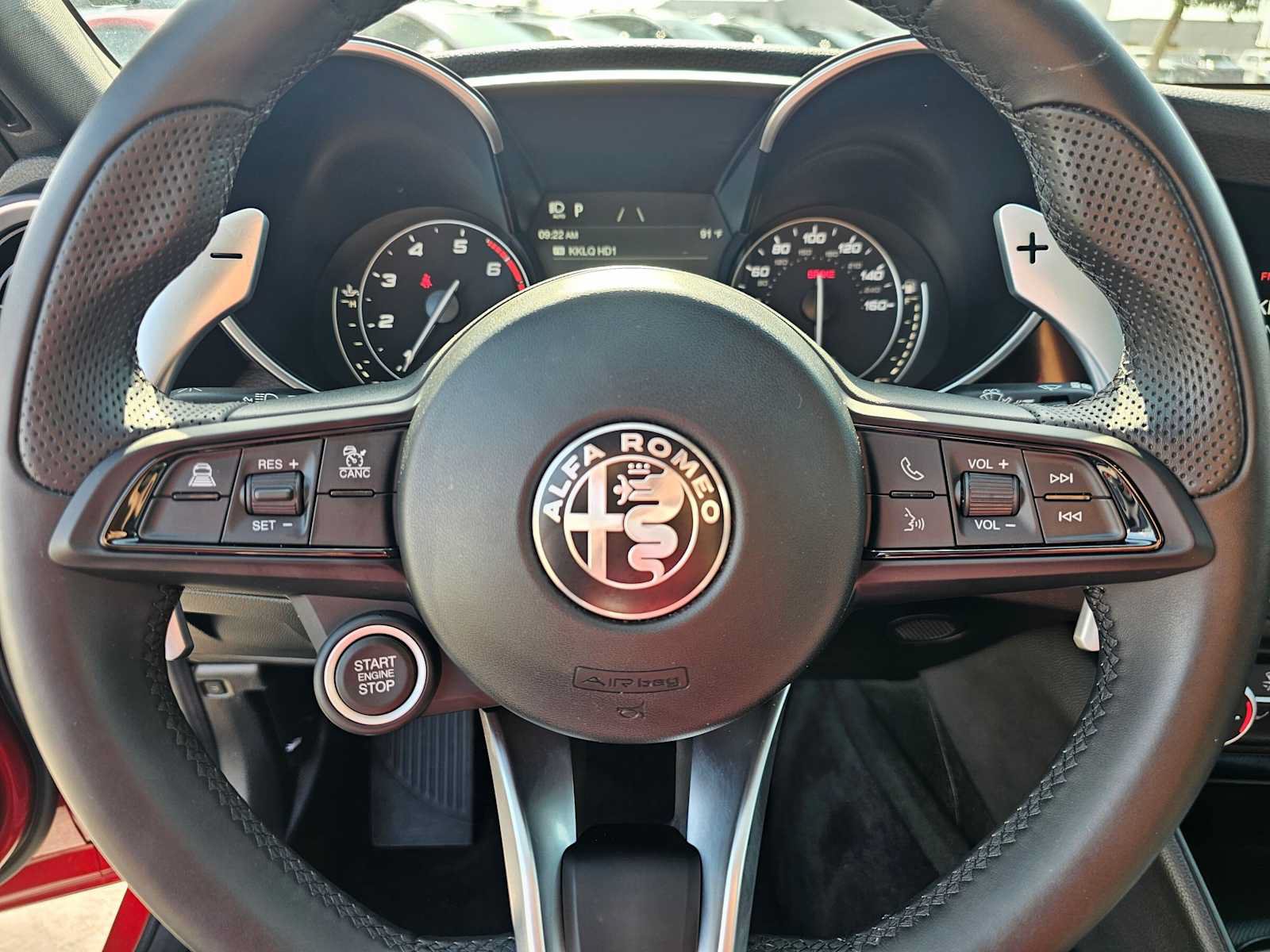 Used 2023 Alfa Romeo Giulia Veloce RWD image 22