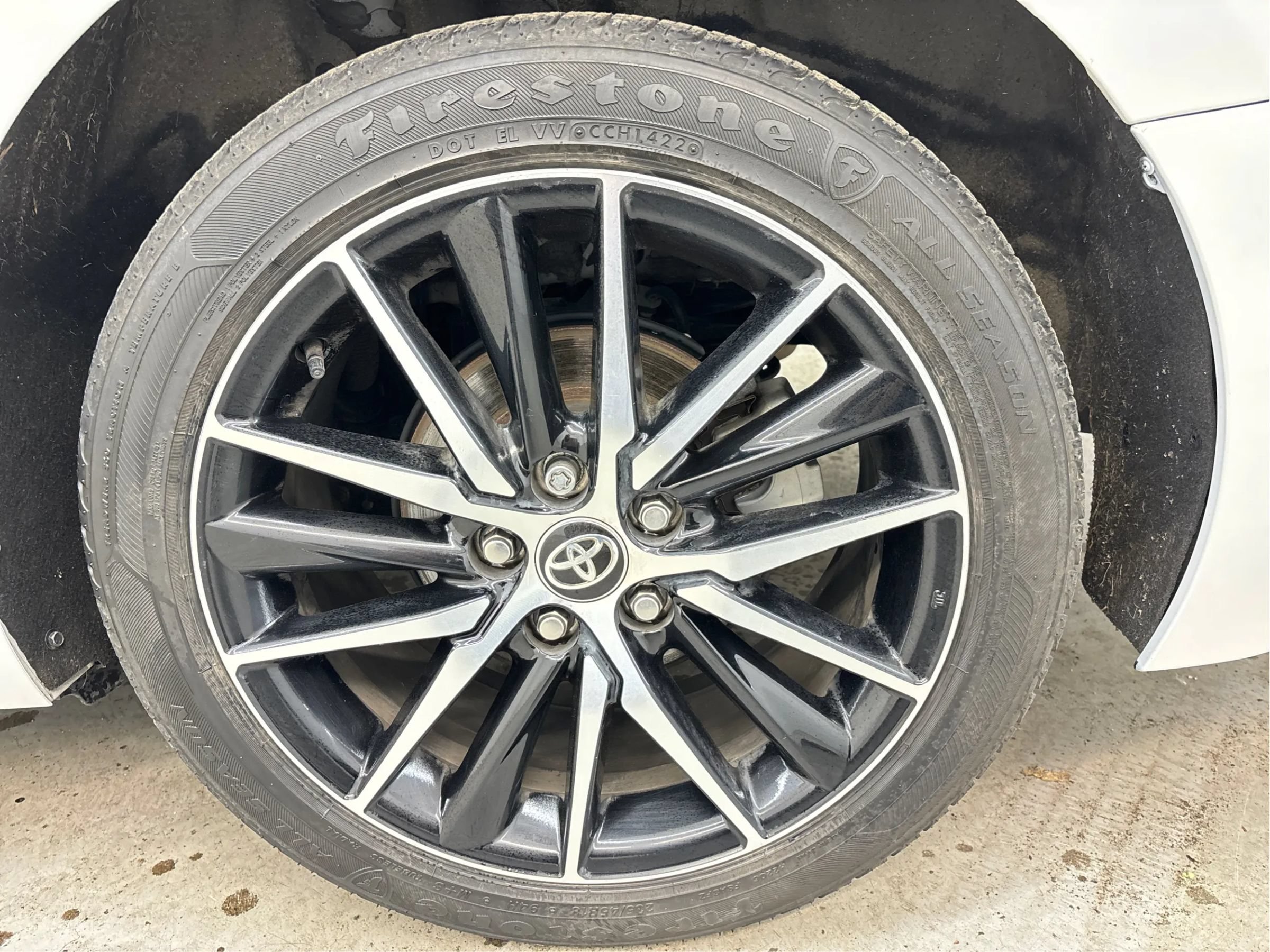 Used 2024 Toyota Camry SE FWD image 29