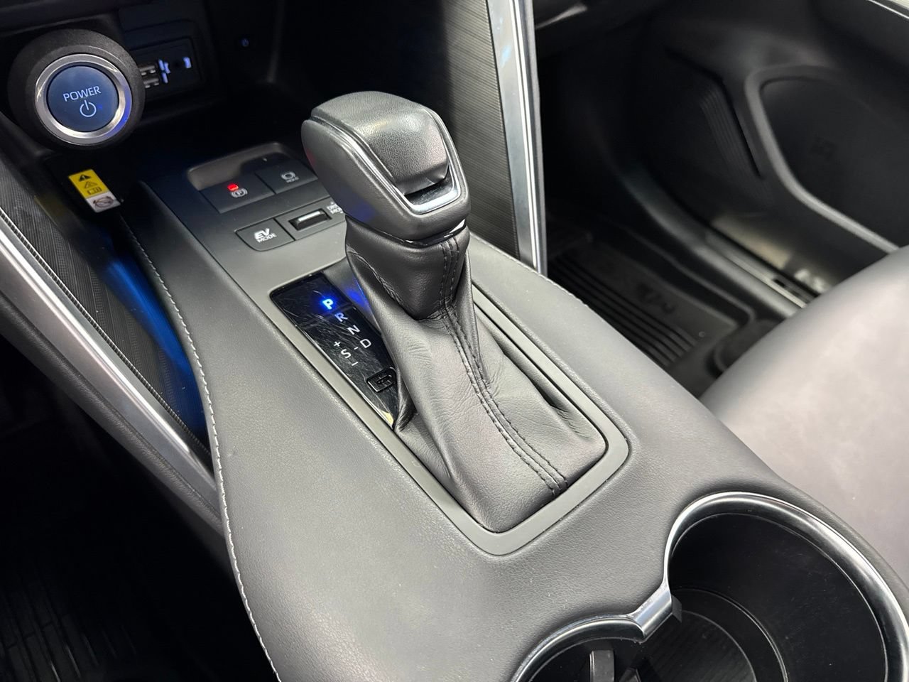 Used 2022 Toyota Venza XLE AWD/4WD image 28