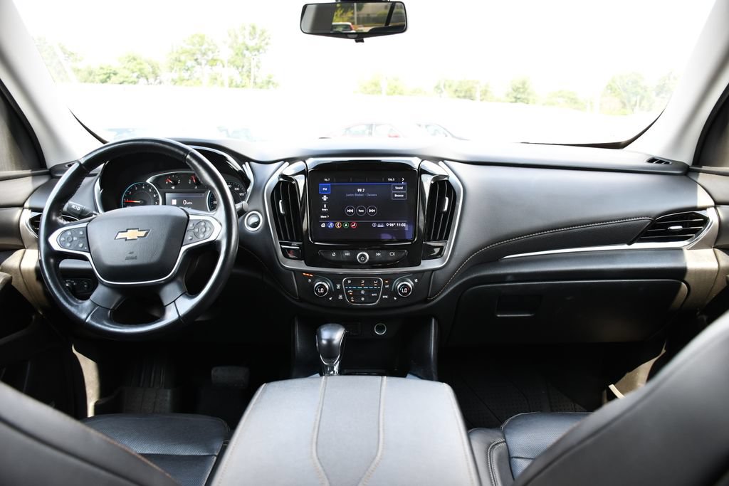 Used 2021 Chevrolet Traverse Premier w/ LPO, Floor Liner Package AWD/4WD image 24