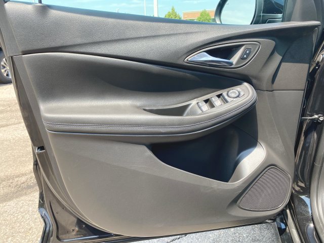 Used 2025 Buick Encore GX Sport Touring FWD image 20