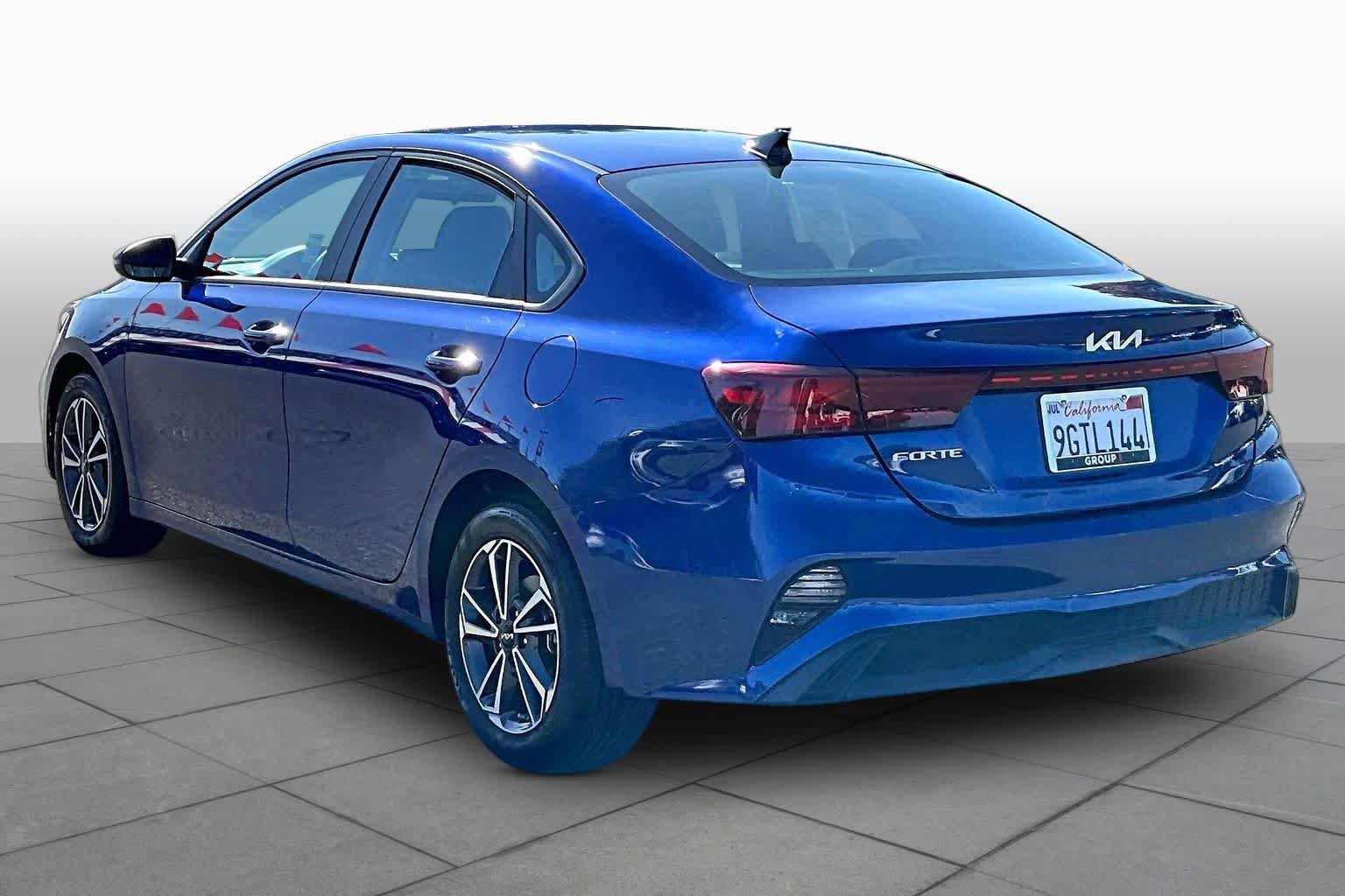 Used 2023 Kia Forte LXS w/ LXS Technology Package FWD image 11