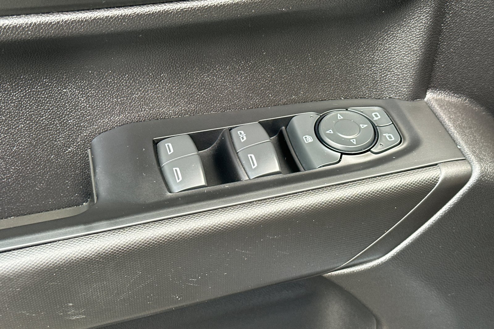 Used 2023 Chevrolet Silverado 1500 Custom RWD image 12