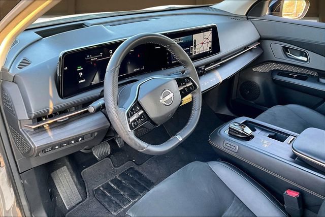 Used 2023 Nissan Ariya AWD image 14