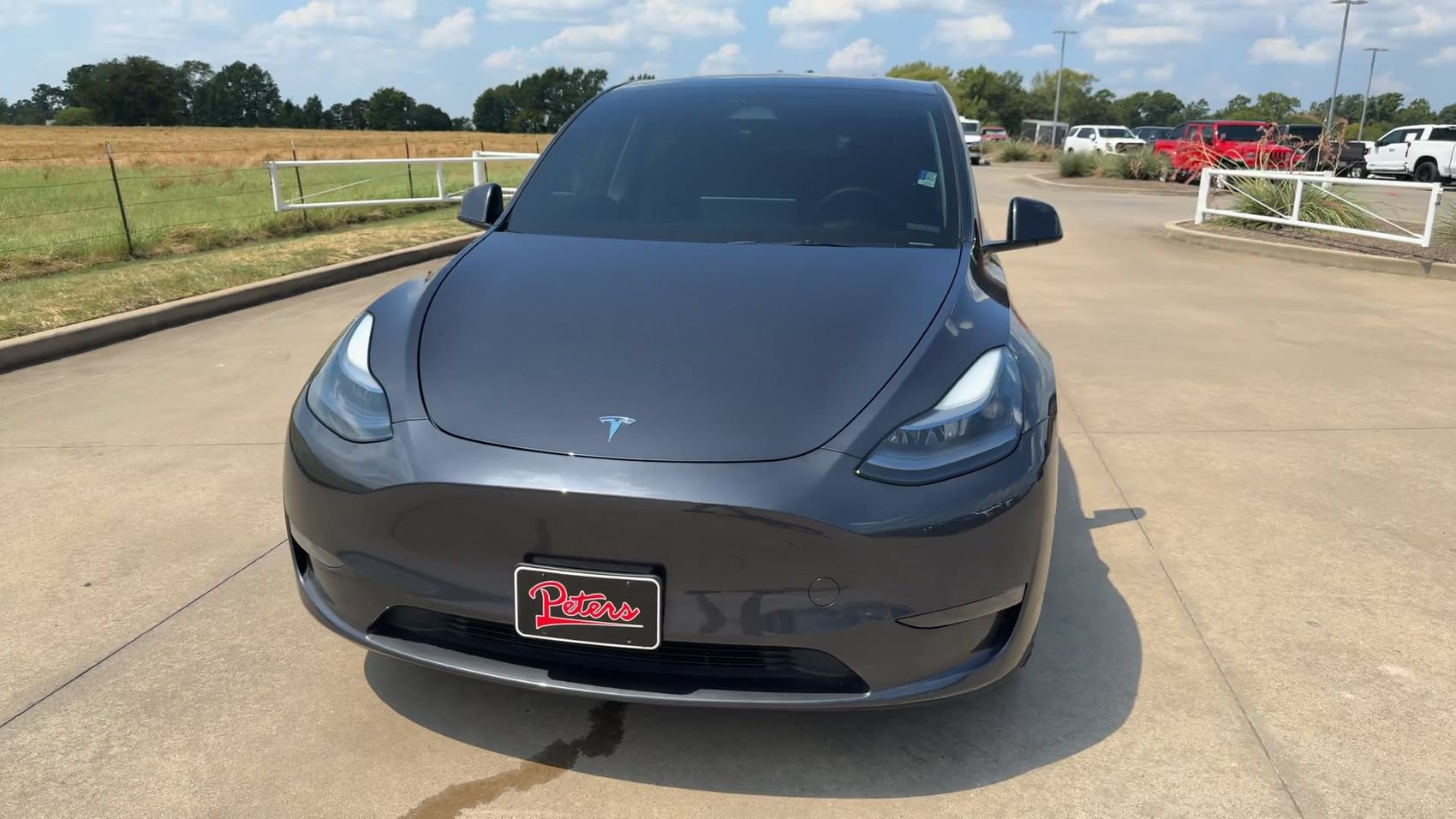Used 2025 Tesla Model Y Long Range AWD/4WD image 3