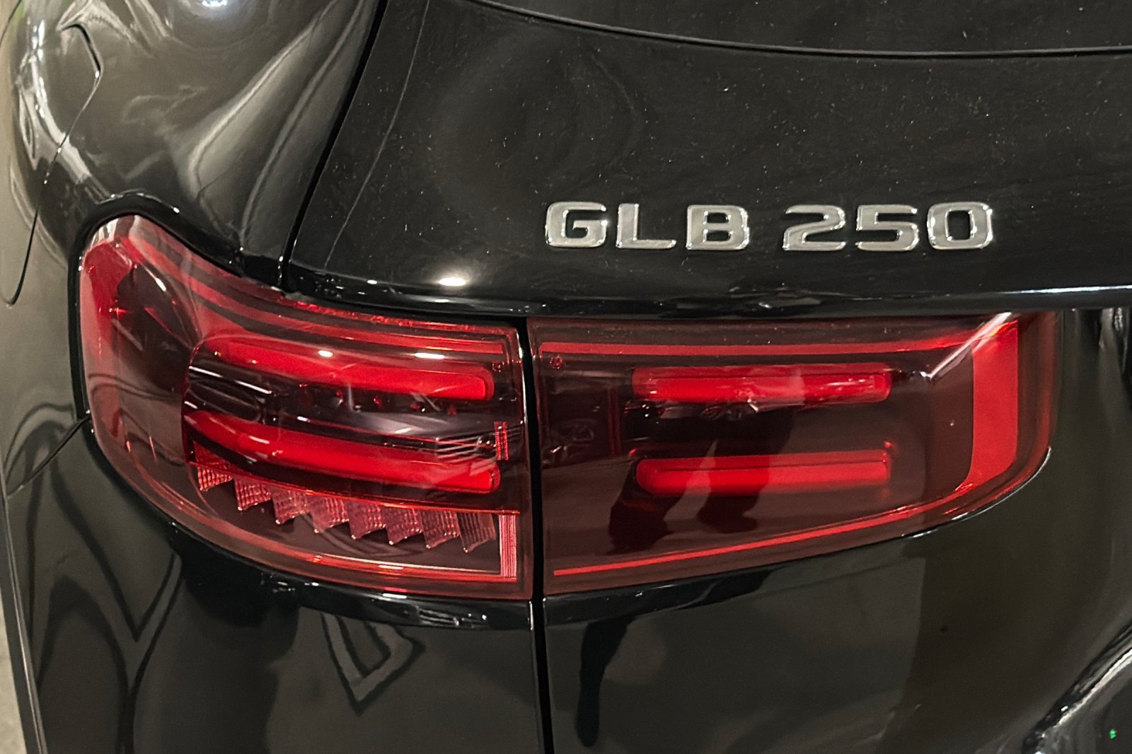 New 2025 Mercedes-Benz GLB 250 image 26