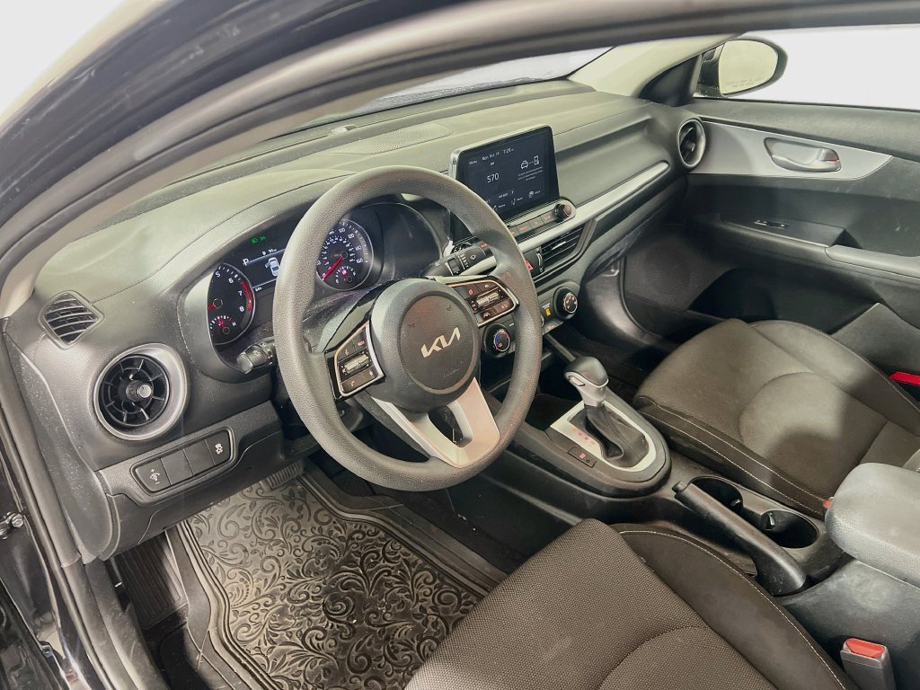 Certified 2023 Kia Forte LXS FWD image 9