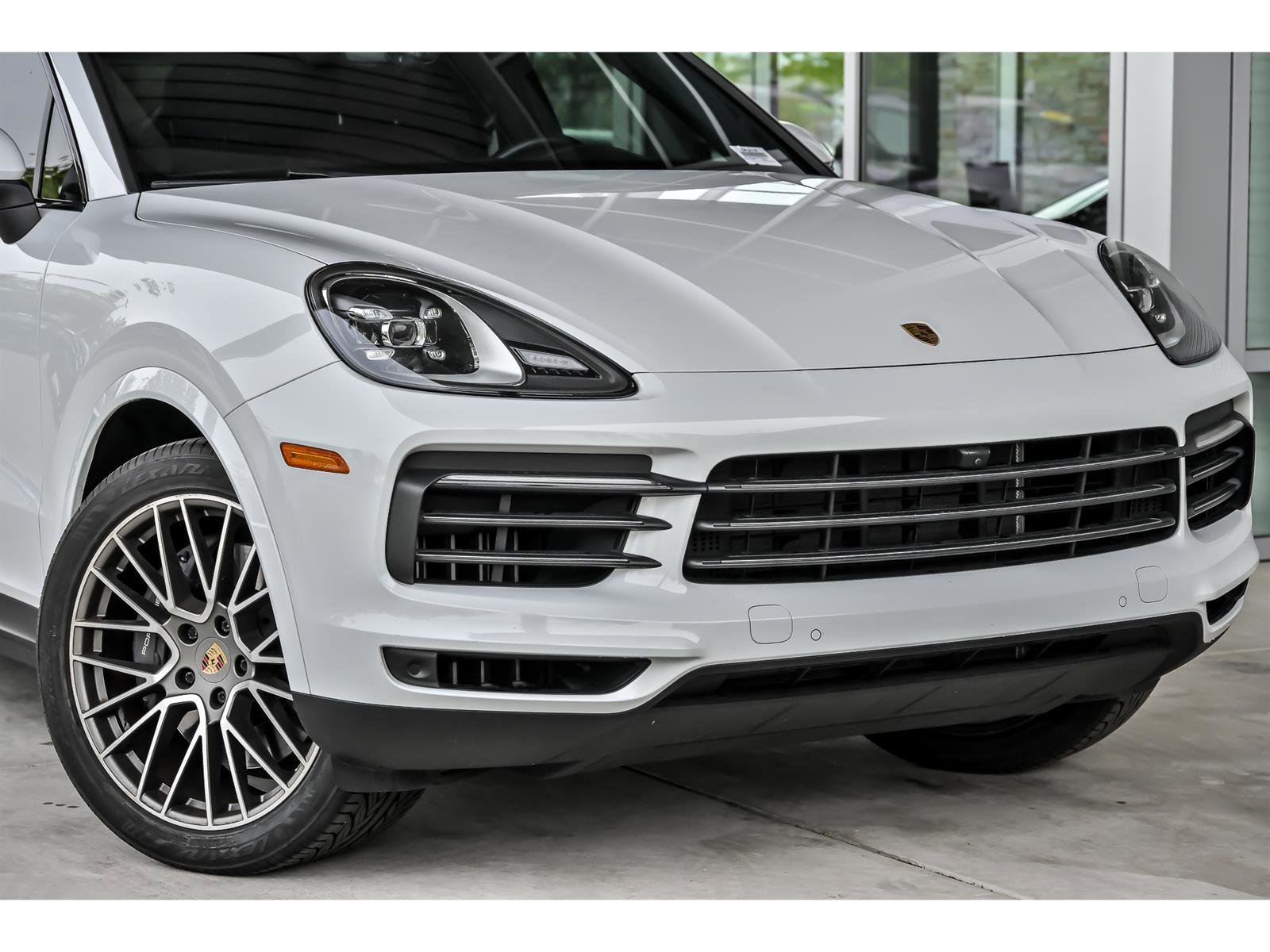 Used 2023 Porsche Cayenne Platinum Edition AWD/4WD video 2