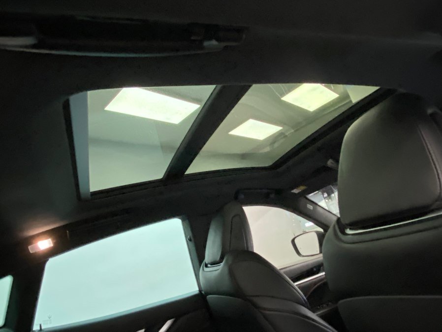 Used 2020 Maserati Levante GranSport image 39