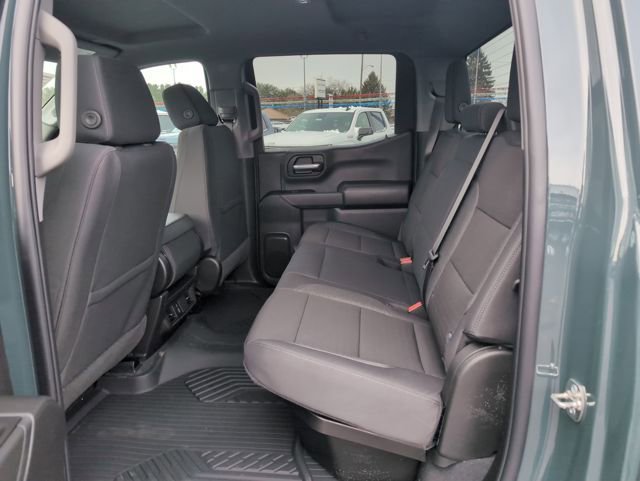 New 2026 Chevrolet Silverado 1500 Custom Trail Boss w/ LPO, Dark Essentials Package AWD/4WD image 10