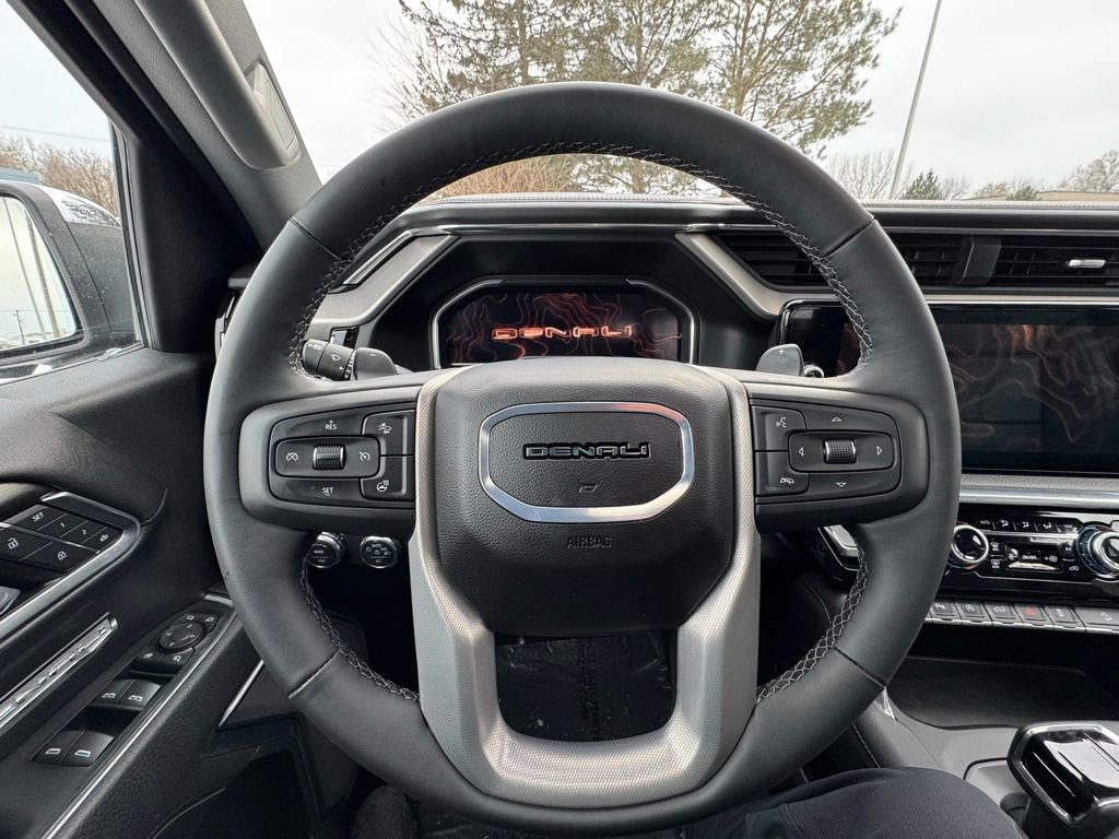 Used 2025 GMC Sierra 1500 Denali w/ Denali Reserve Package AWD/4WD image 19