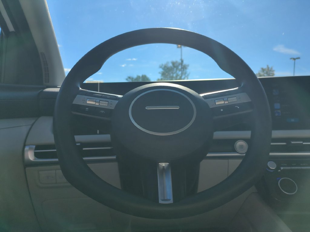 Used 2025 Hyundai Tucson SEL FWD image 22