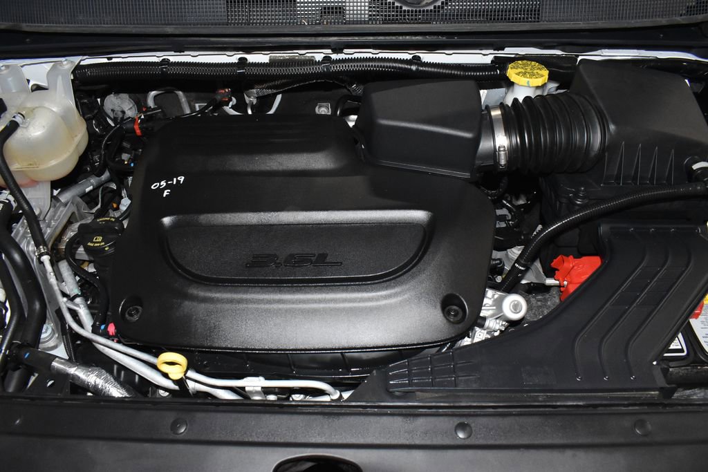 Used 2025 Chrysler Pacifica Select FWD image 20