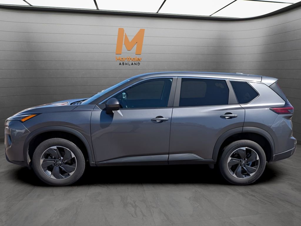 Used 2025 Nissan Rogue SV AWD/4WD image 2