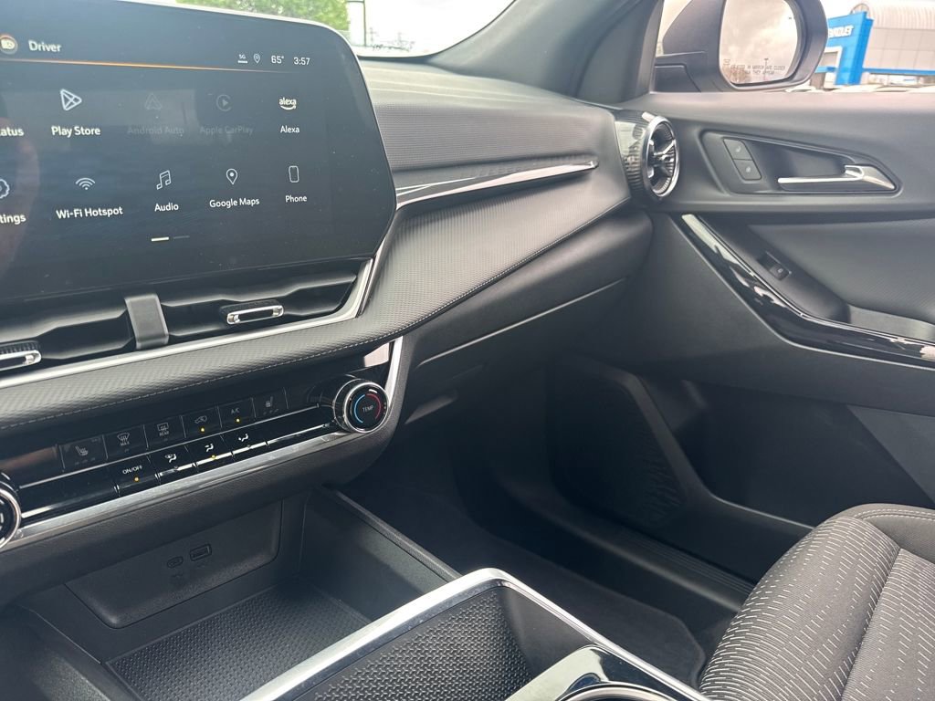 Used 2025 Chevrolet Equinox LT image 20