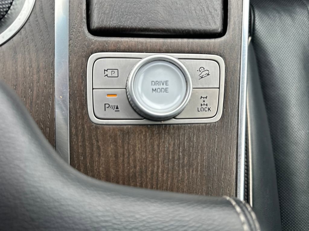 Used 2023 Genesis GV80 2.5T w/ Prestige Package image 26