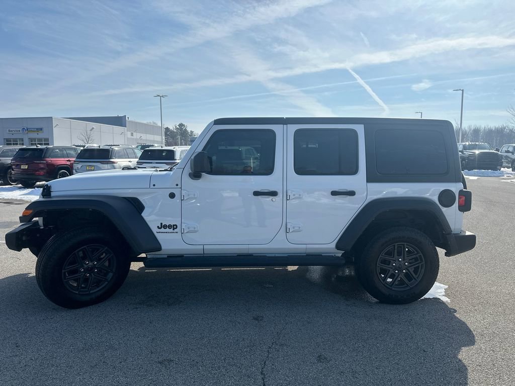 Used 2024 Jeep Wrangler Sport S image 8