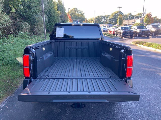 Certified 2026 Toyota Tacoma SR w/ SR Upgrade Package AWD/4WD image 7