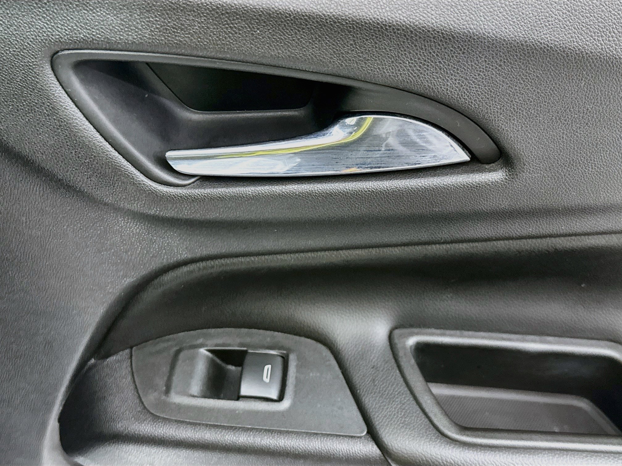 Used 2021 Chevrolet Equinox LT FWD image 54