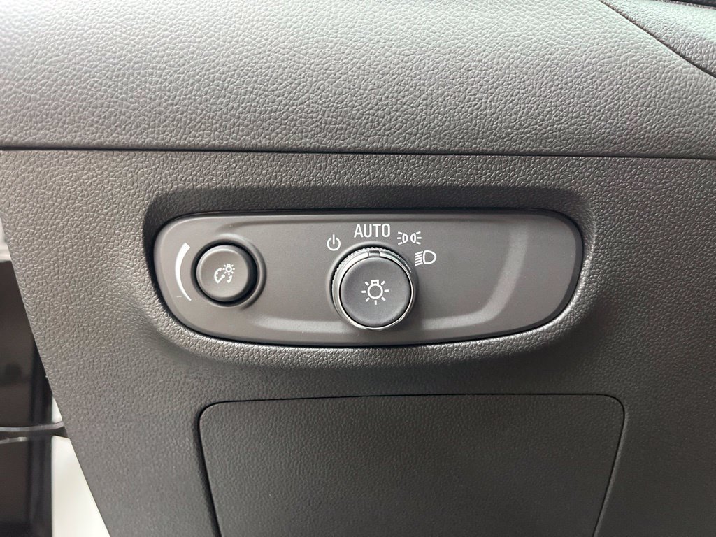 New 2026 Buick Encore GX Sport Touring w/ Advanced Technology Package FWD image 10