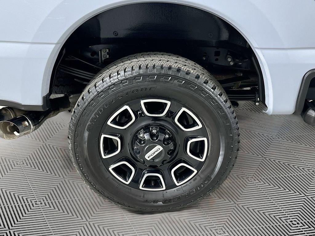 Certified 2025 Ford F250 Platinum image 28