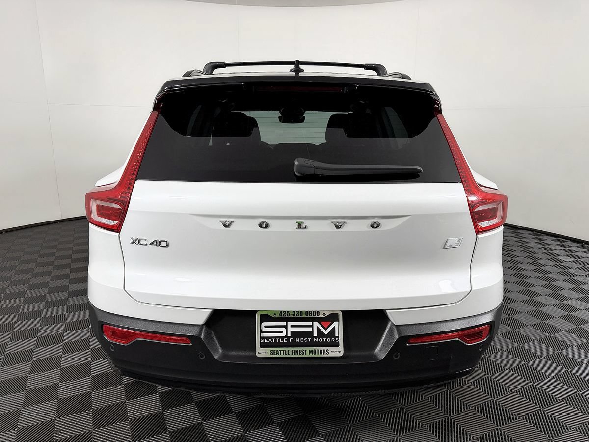 Used 2021 Volvo XC40 P8 Recharge w/ Advanced Package AWD/4WD image 9