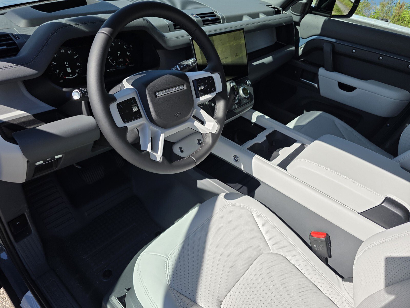 New 2026 Land Rover Defender 110 S AWD/4WD image 10