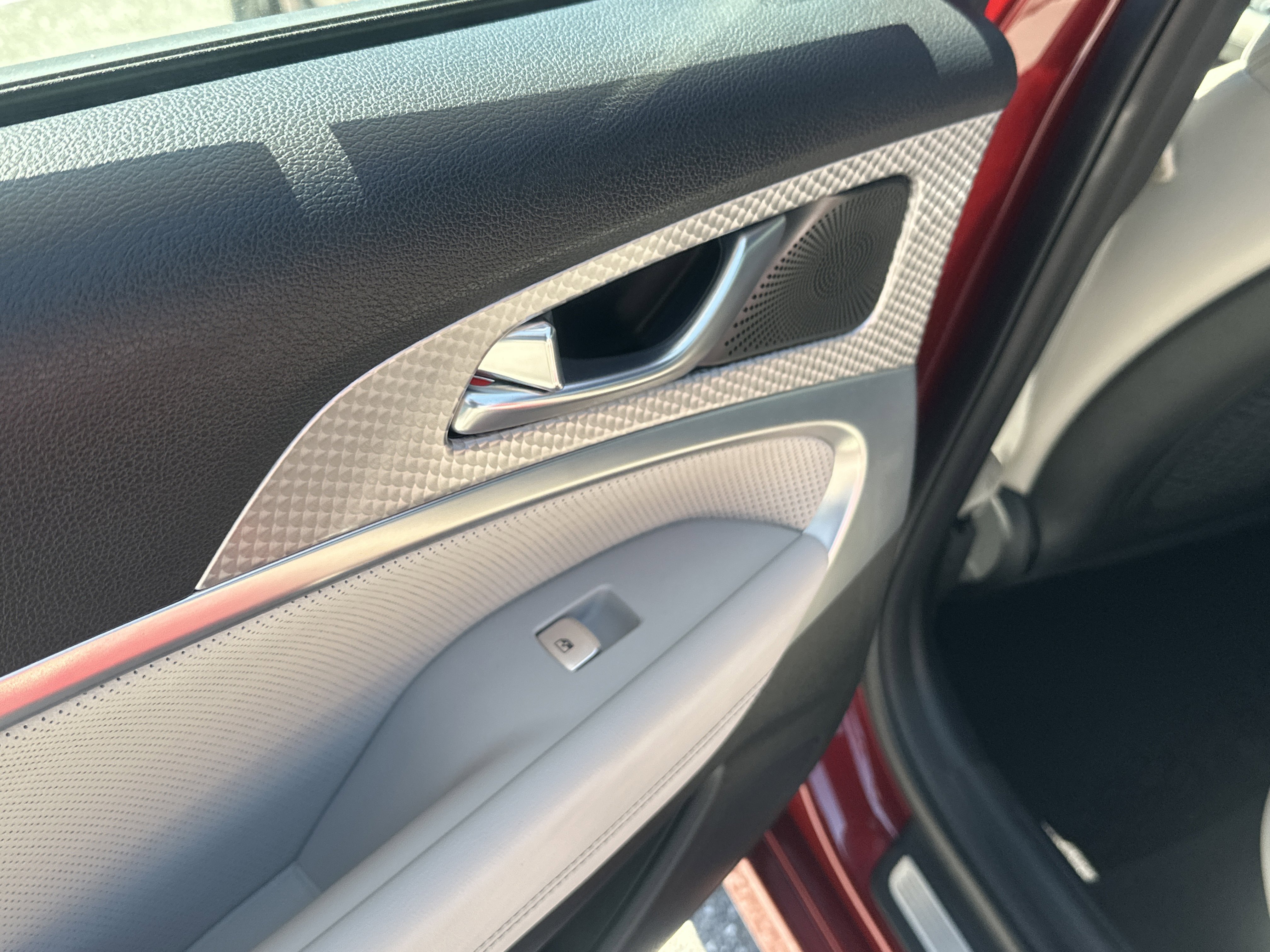 Certified 2023 Genesis G70 2.0T w/ Sport Prestige Package image 11