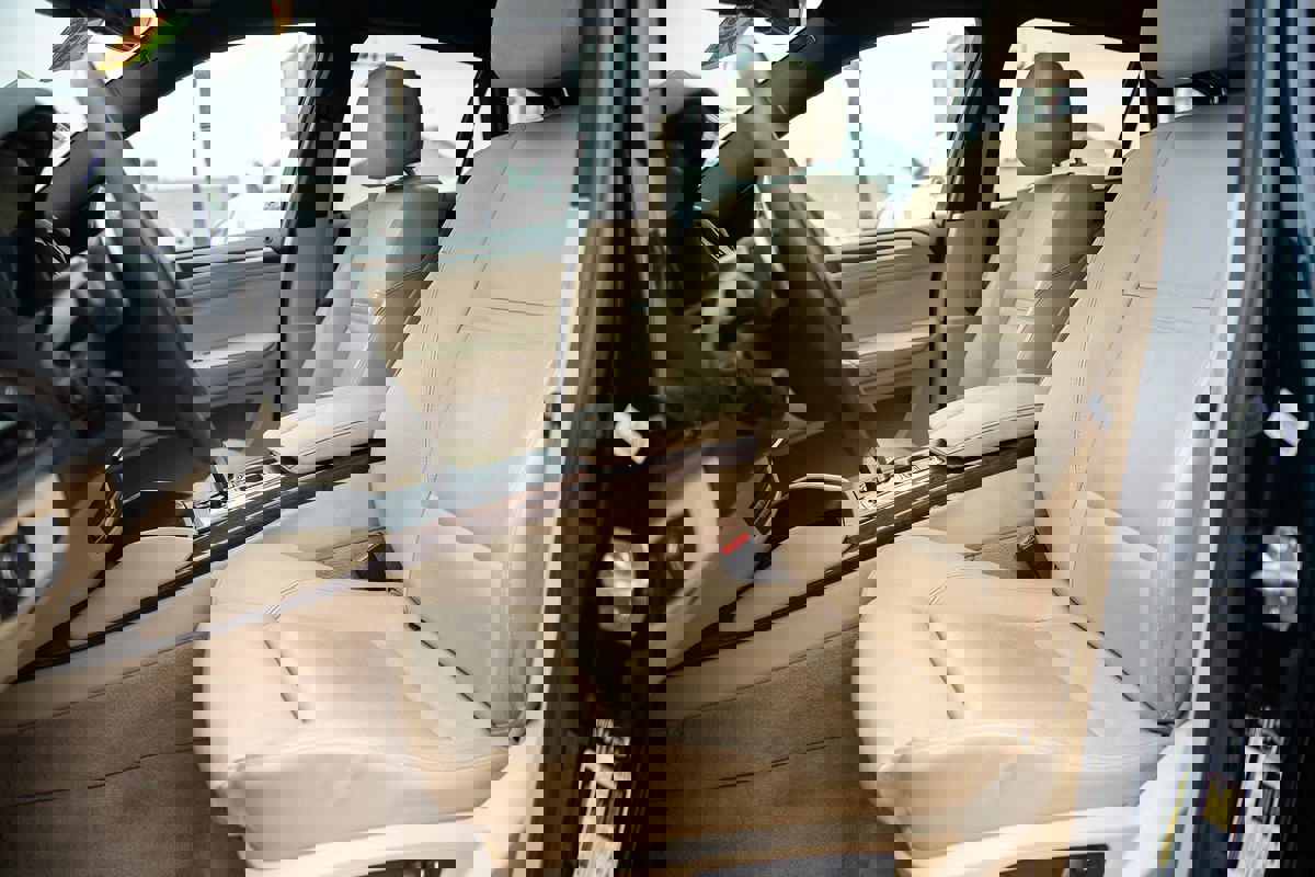 Used 2014 BMW X6 xDrive35i image 18