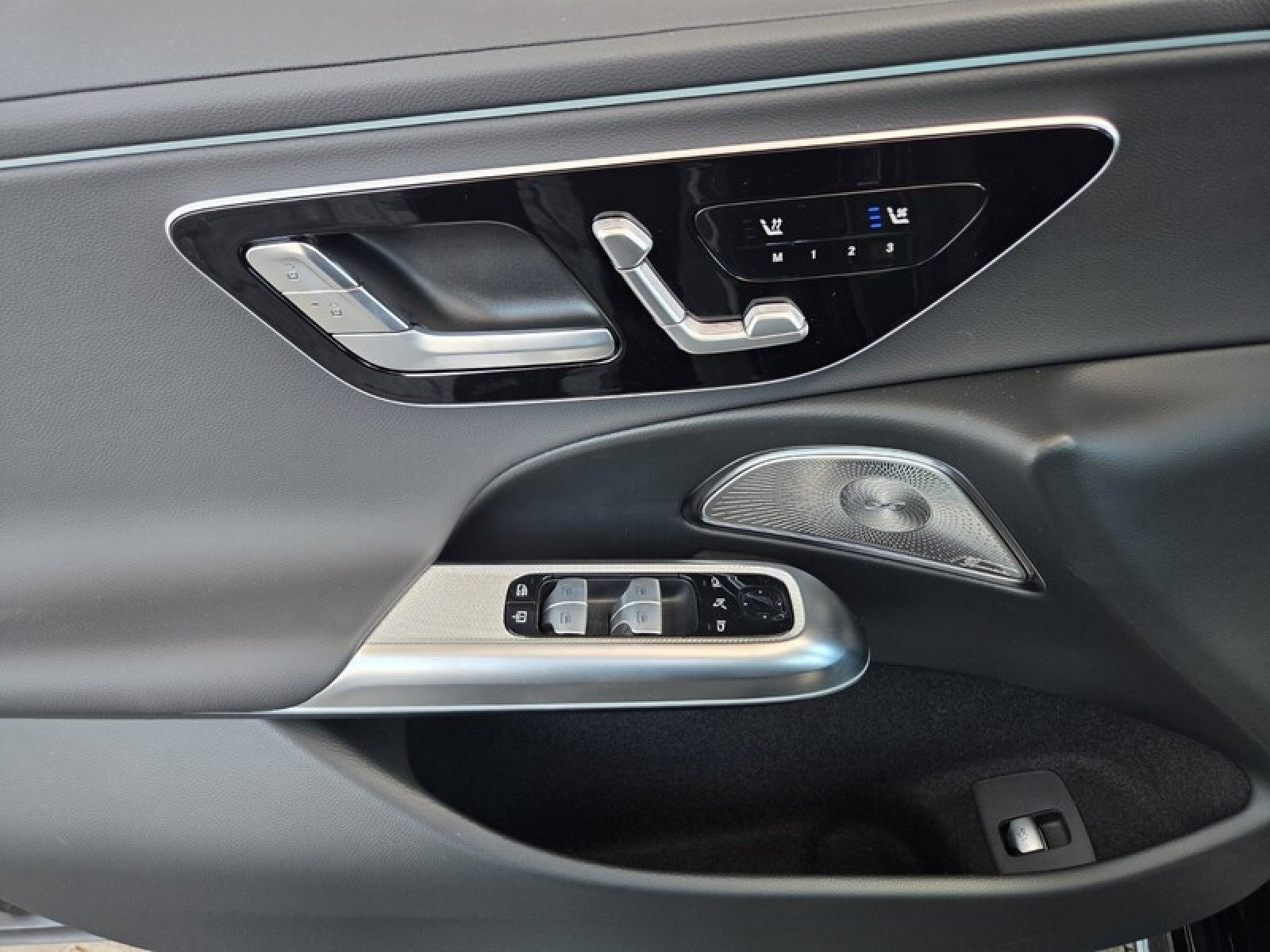 New 2027 Mercedes-Benz E 450 4MATIC Sedan image 20