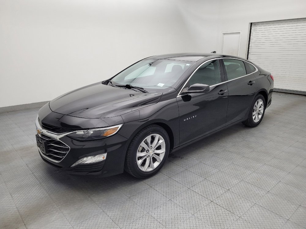 Used 2023 Chevrolet Malibu LT FWD image 2