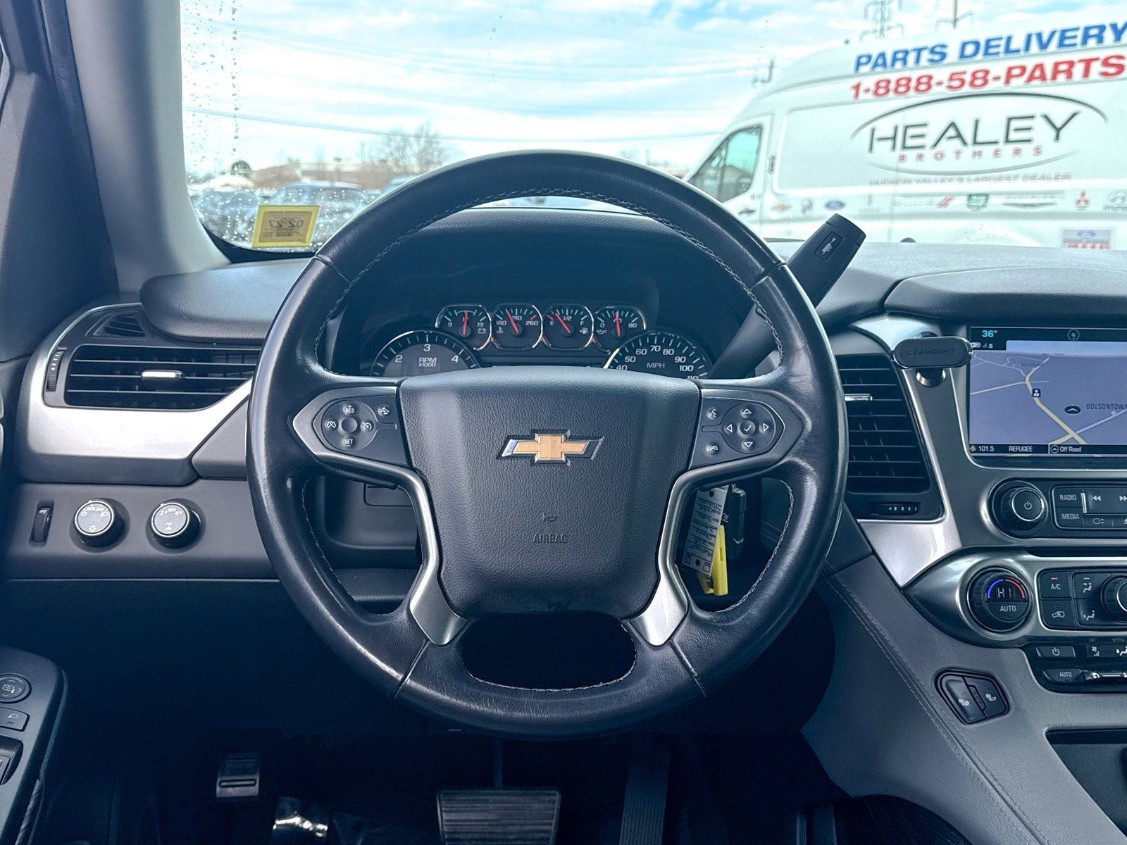 Used 2018 Chevrolet Suburban LT image 26