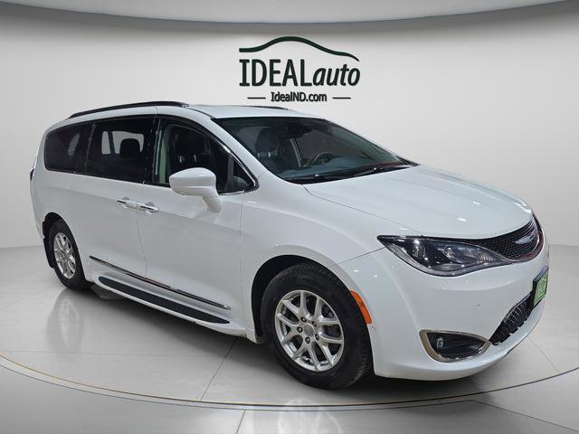 Used 2020 Chrysler Pacifica Touring-L w/ Advanced Safetytec Group FWD image 7