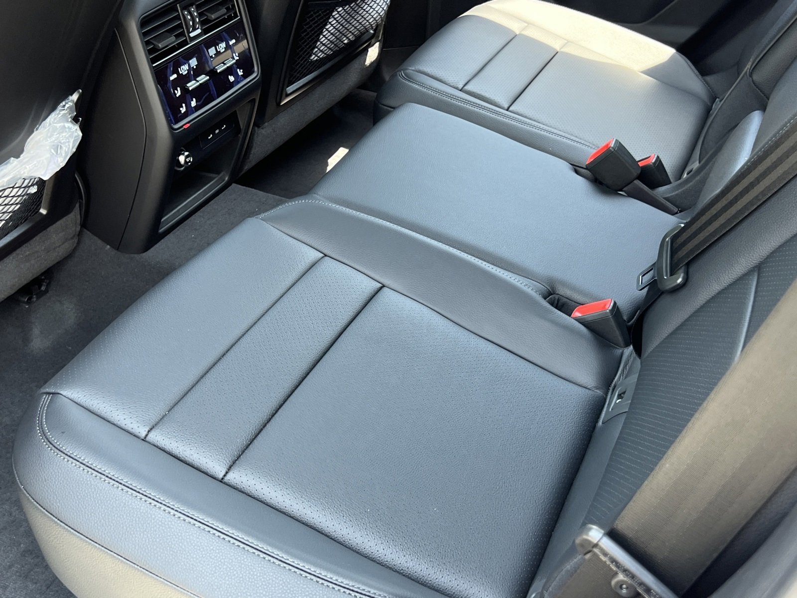 New 2025 Porsche Cayenne image 20