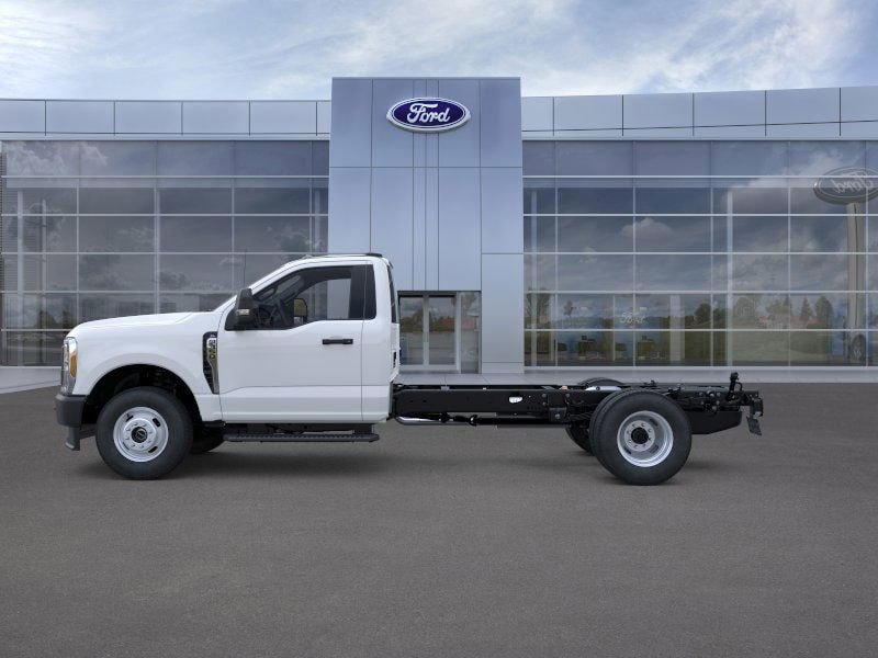 New 2025 Ford F350 XL AWD/4WD image 3