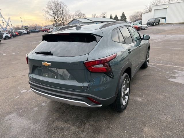 New 2026 Chevrolet Trax LT w/ Driver Confidence Package image 11