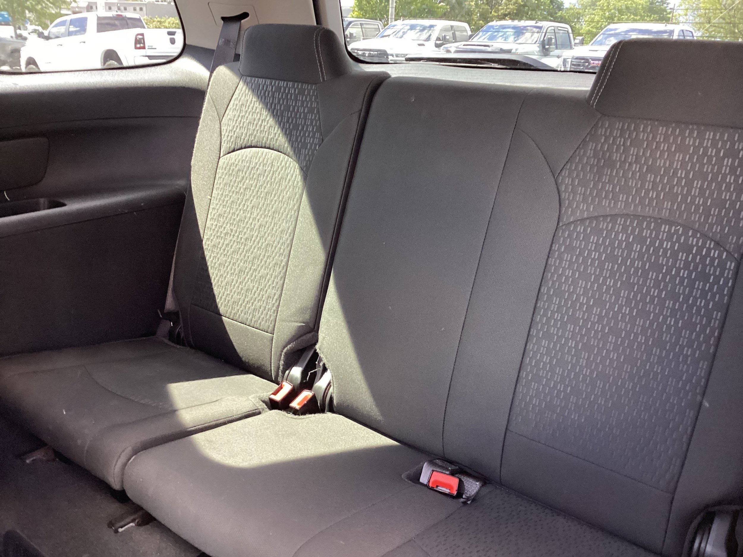 Used 2016 GMC Acadia SLE FWD image 14