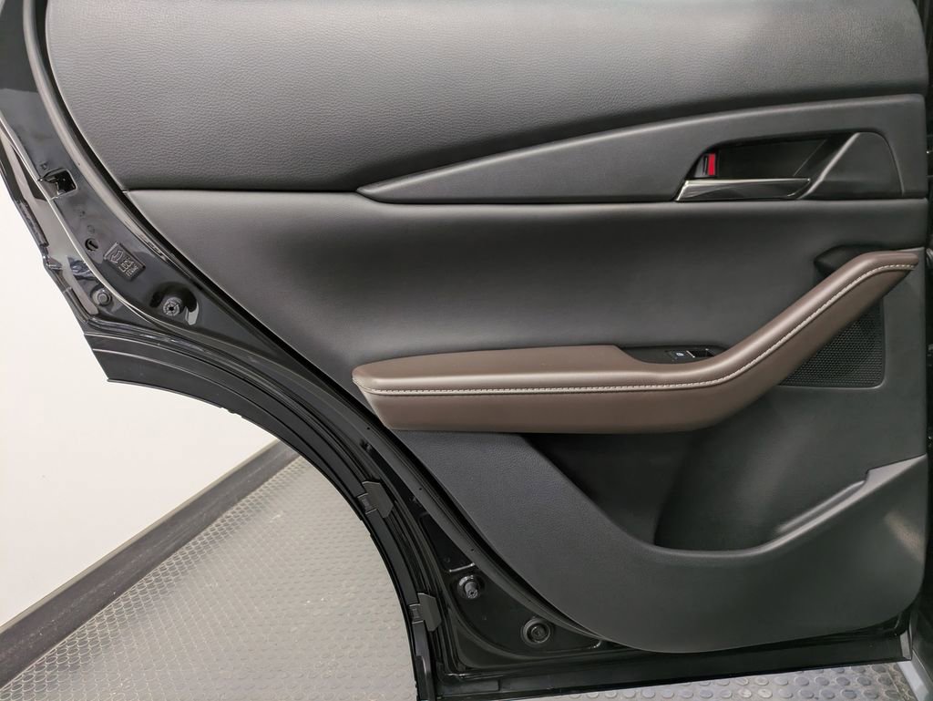 Used 2025 MAZDA CX-30 AWD 2.5 S w/ Premium Package image 23