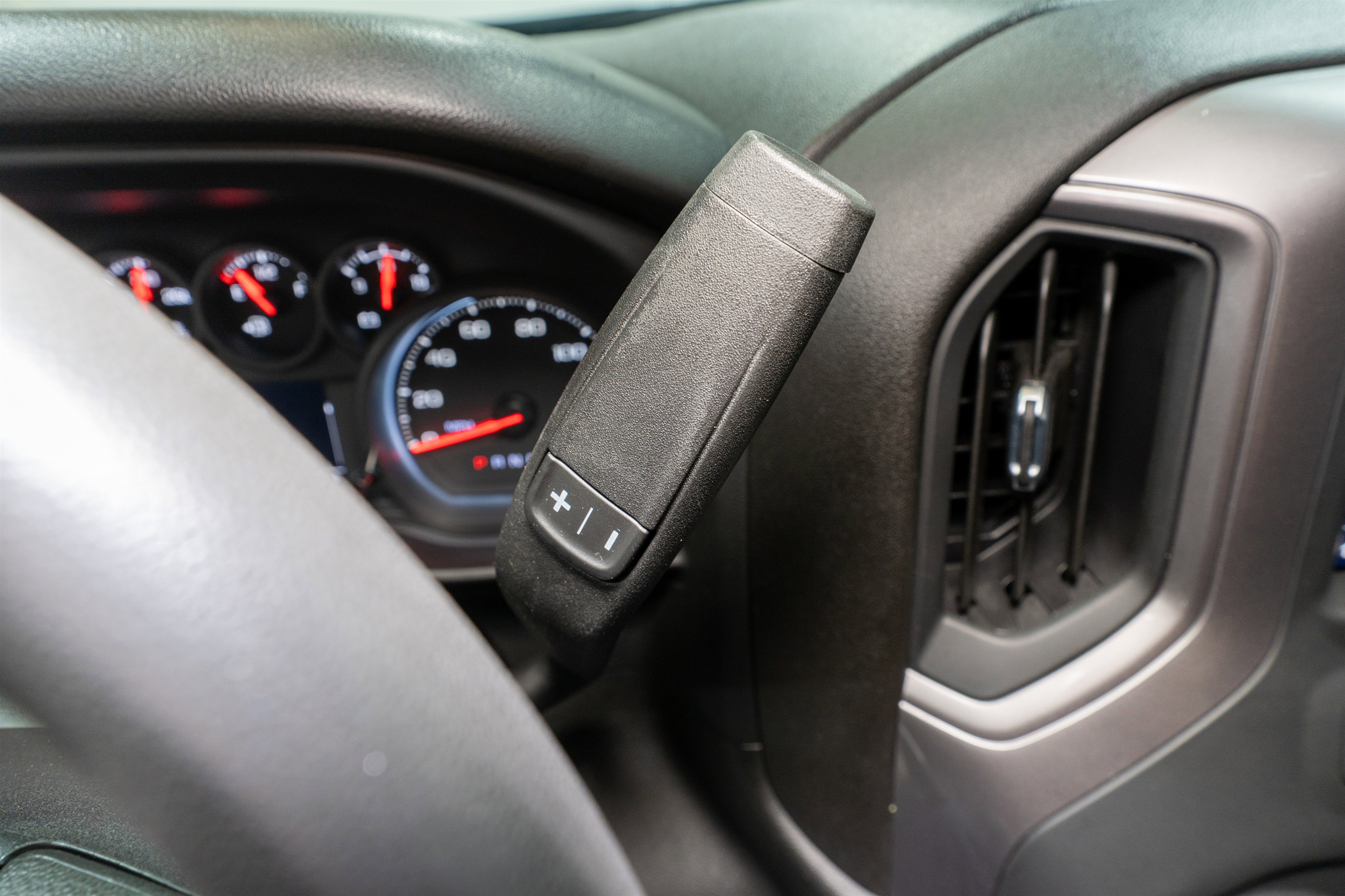 Used 2021 Chevrolet Silverado 1500 Custom Trail Boss image 25