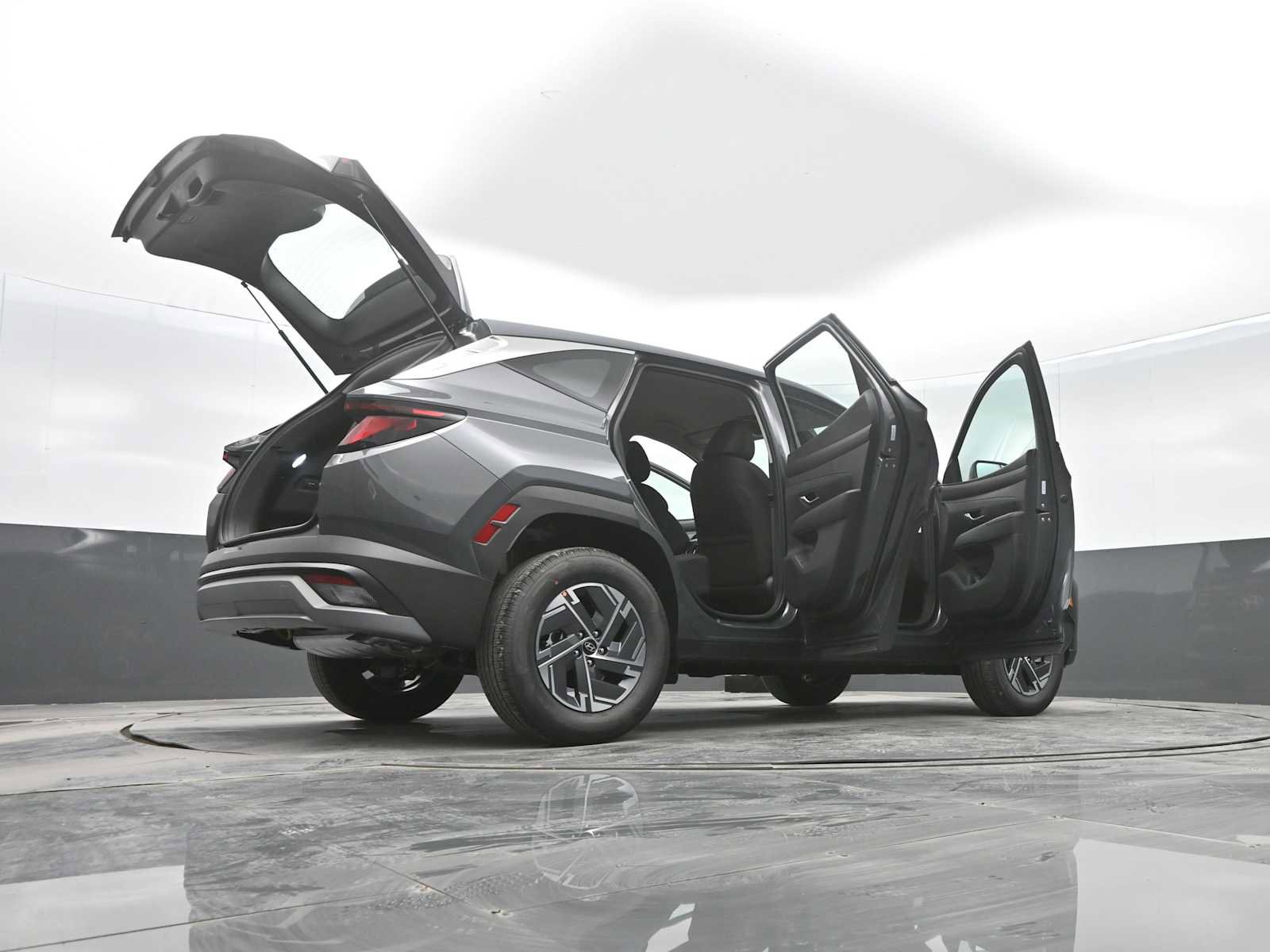 New 2026 Hyundai Tucson Blue SE image 43