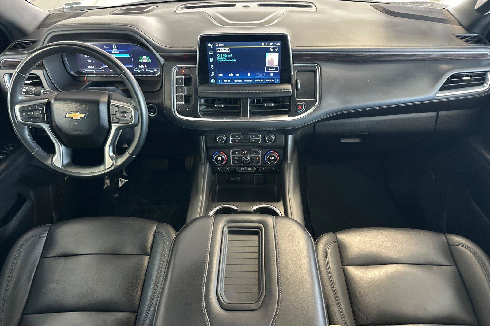 Used 2024 Chevrolet Suburban LT AWD/4WD image 12