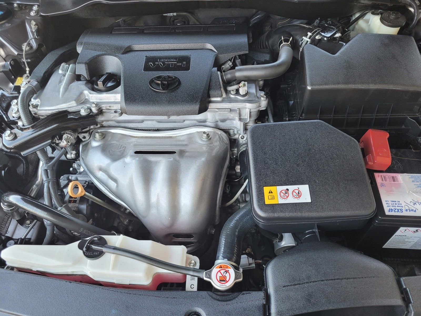 Used 2017 Toyota Camry SE FWD image 30