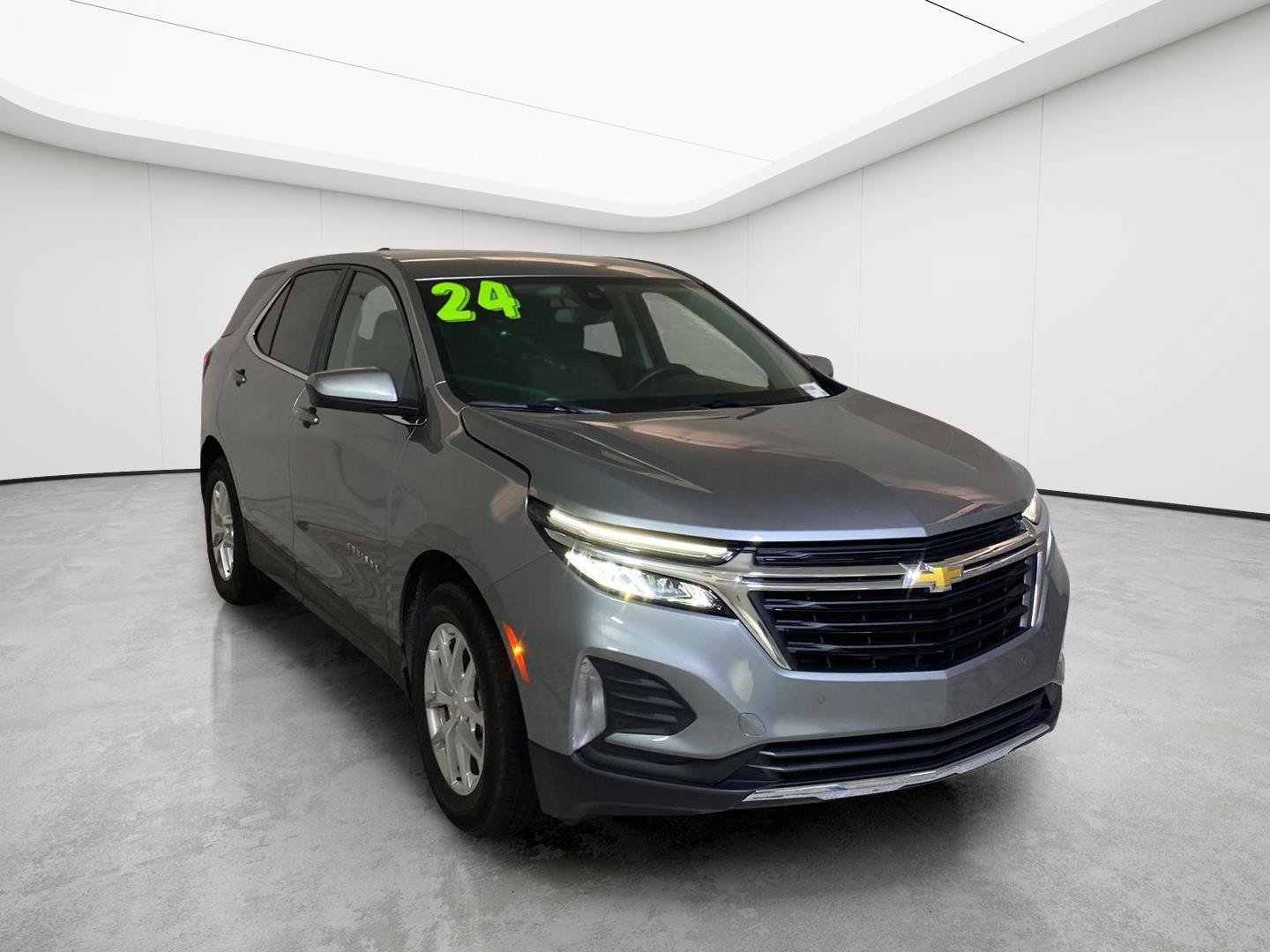 Used 2024 Chevrolet Equinox LT w/ LPO, Floor Liner Package FWD image 12