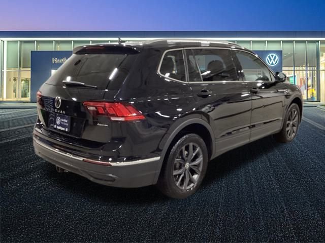 Used 2022 Volkswagen Tiguan SE image 17