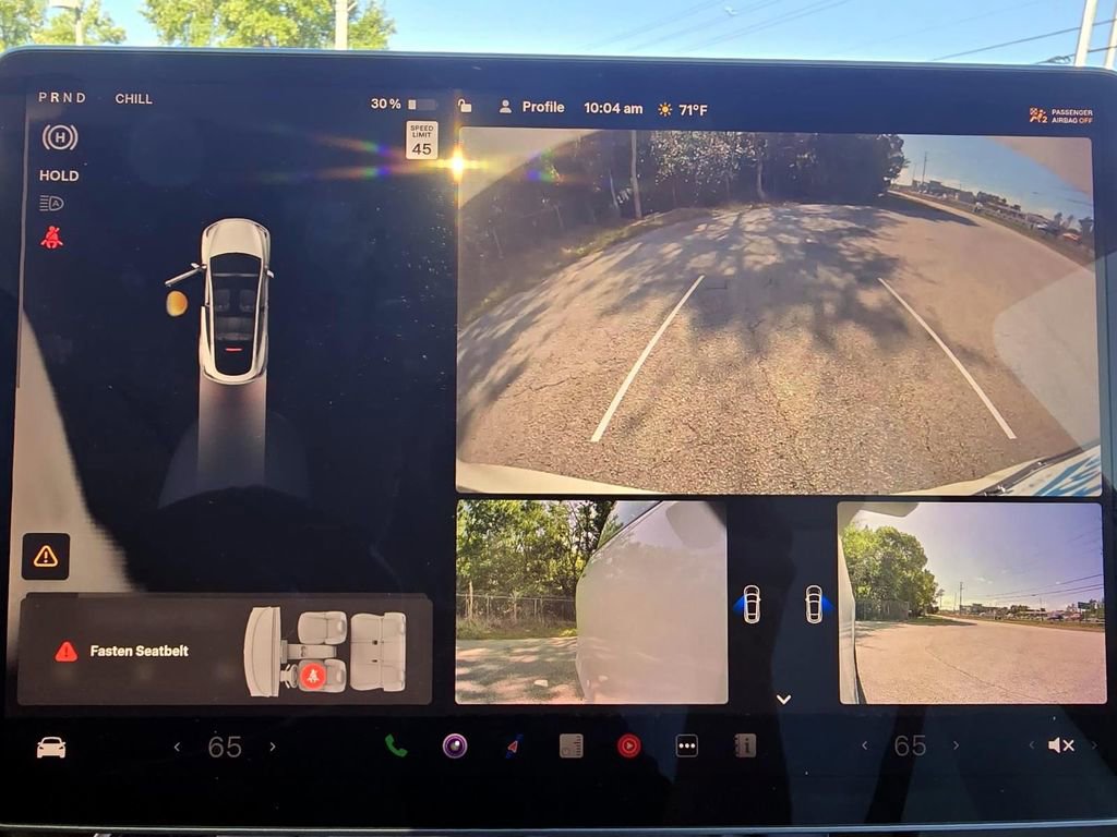 Used 2022 Tesla Model Y Long Range image 14