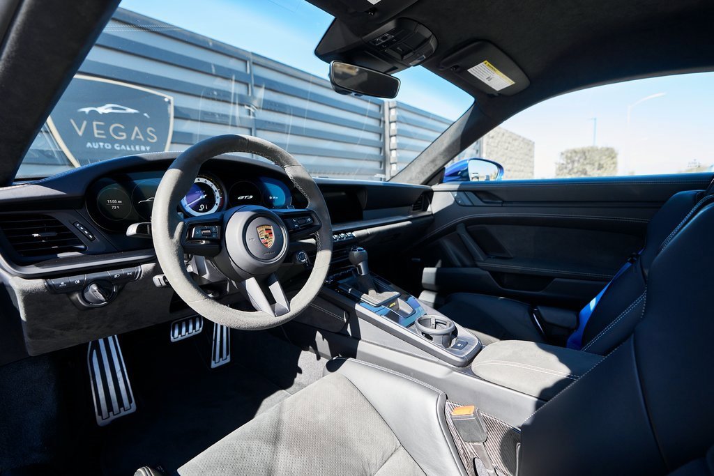 Used 2022 Porsche 911 GT3 image 2