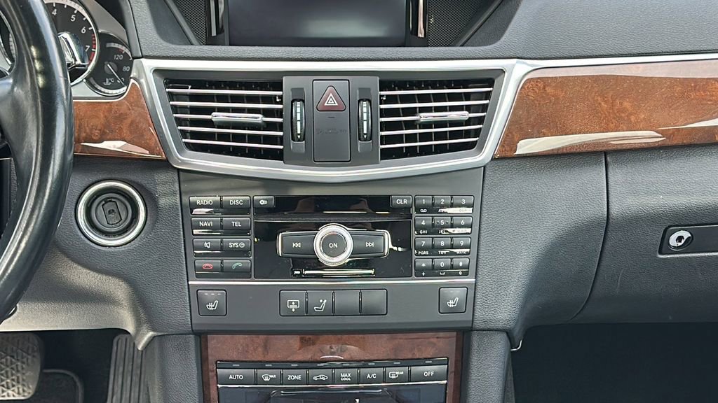 Used 2011 Mercedes-Benz E 350 Sedan image 19